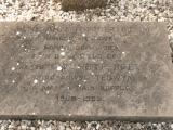 image of grave number 647607